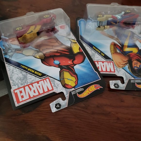 Hot Wheels Marvel Iron Man Black Widow Ms. Marvel - Picture 7 of 10